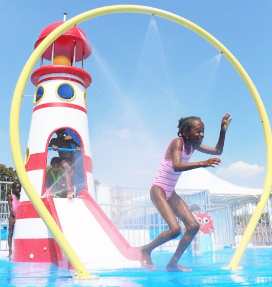 Arche plateforme aqualudique