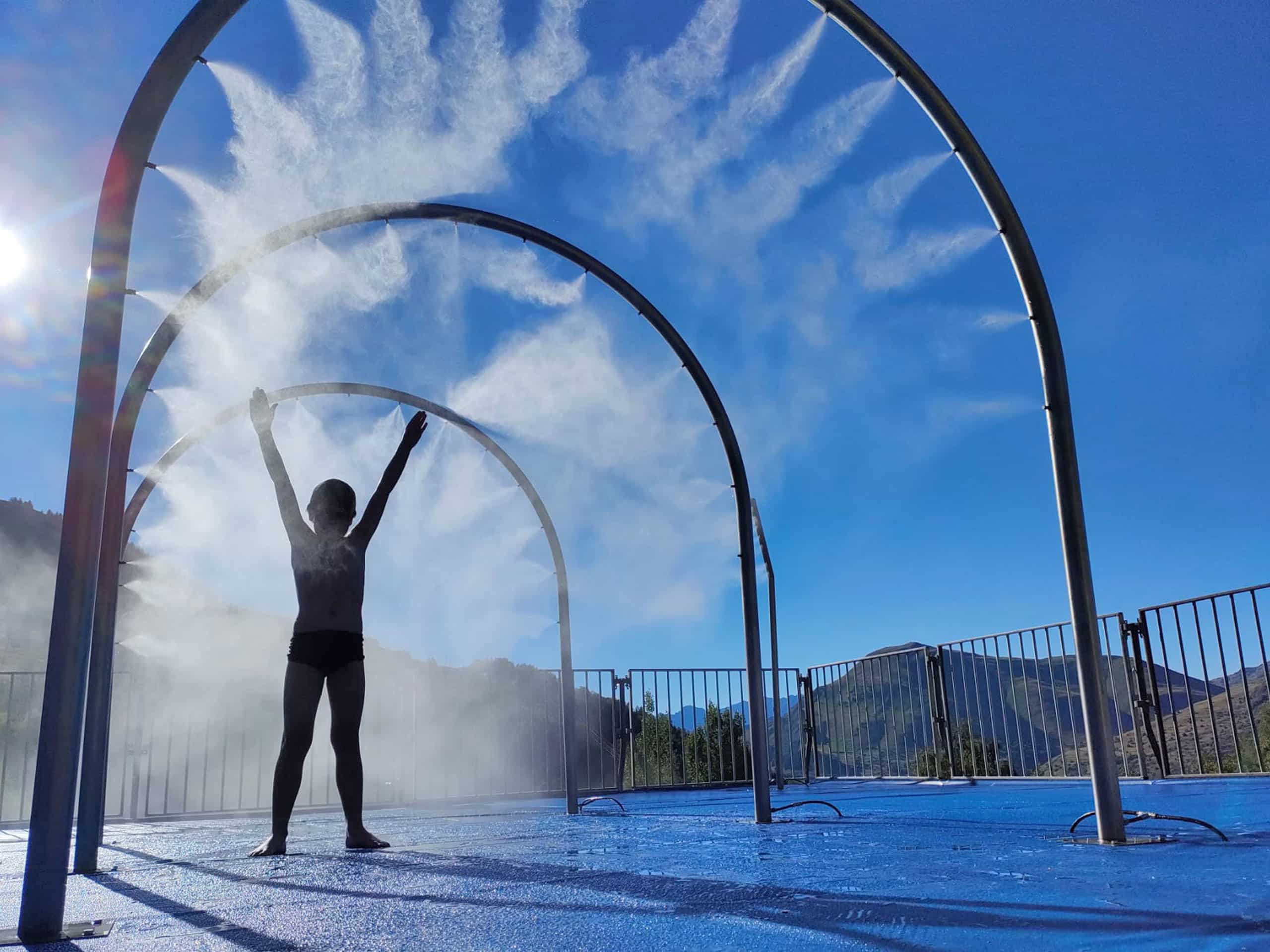 Aqua Event - Brumisation, solution rafraîchissante pour espaces publics Brumisation rafraîchissante Aqua Event été espaces publics solution canicule